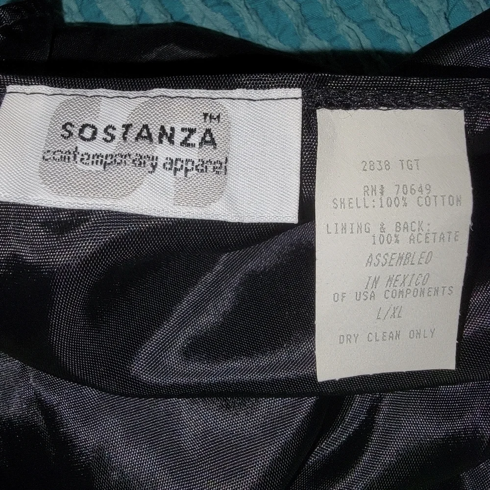 SOSTANZA - Vest Large L/XL Christmas Bears Presents and Trees T09